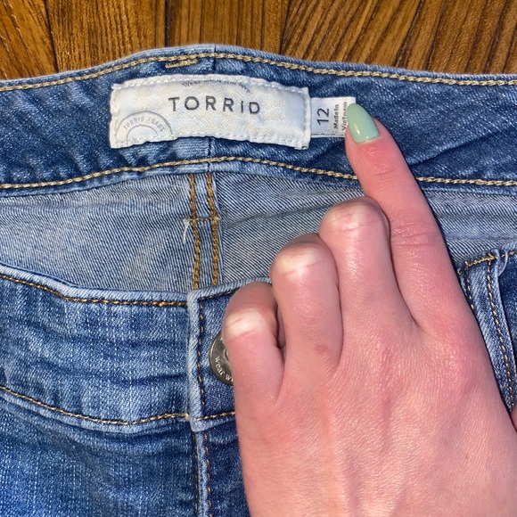Torrid denim shorts size 12 - Picture 3 of 3